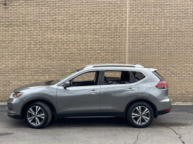 Used 2019 Nissan Rogue SV w/ Premium Package FWD image 34