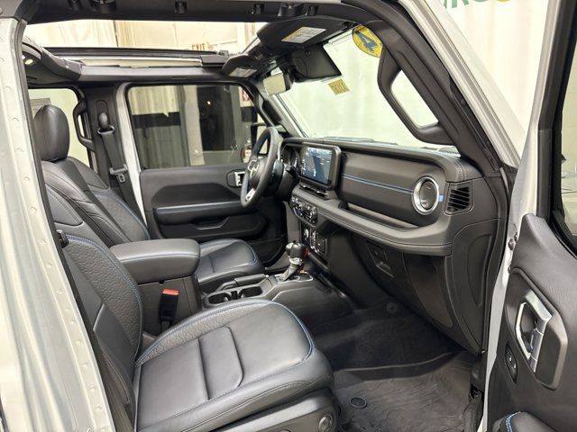 Used 2024 Jeep Wrangler High Altitude image 32