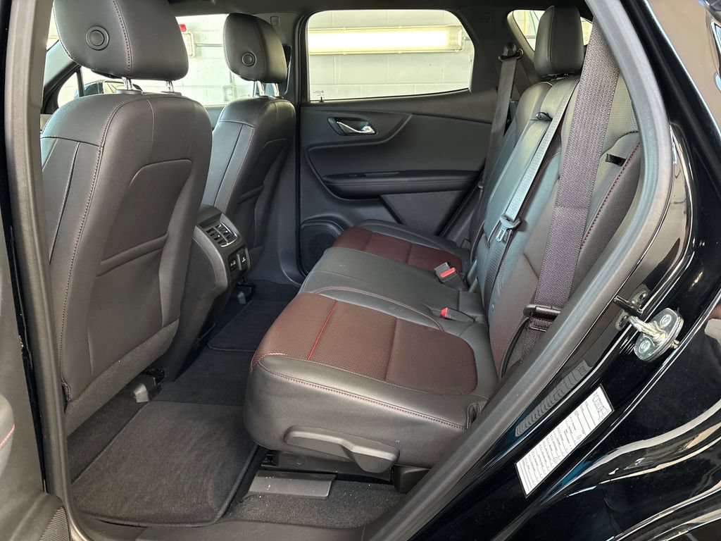 Used 2025 Chevrolet Blazer RS FWD image 31