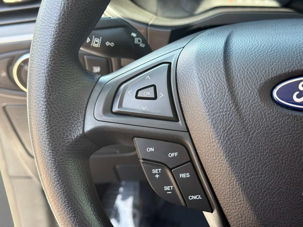 Used 2024 Ford Edge SE w/ Black Appearance Package AWD/4WD image 27