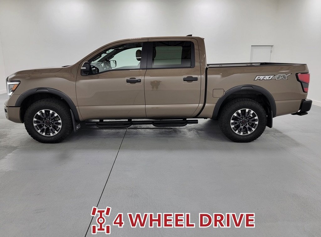 Used 2022 Nissan Titan PRO-4X w/ Pro-4x Convenience Package AWD/4WD image 5
