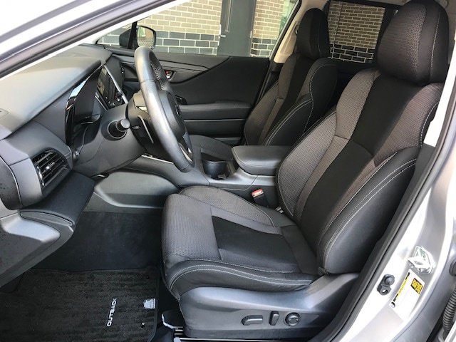 Used 2024 Subaru Outback Premium AWD/4WD image 6