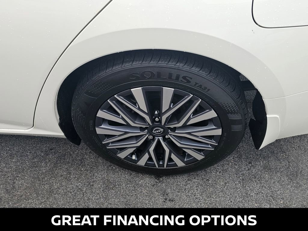 Used 2023 Nissan Altima 2.5 SV image 10