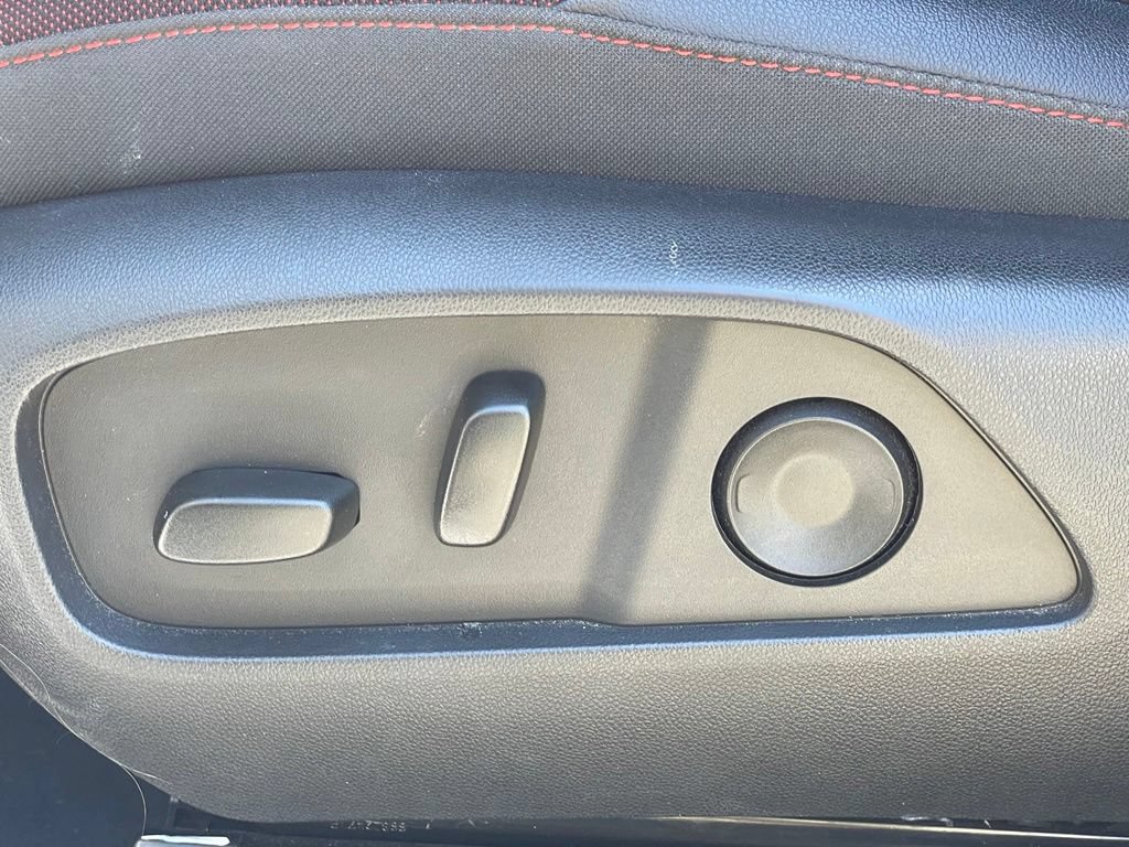 Used 2025 Chevrolet Equinox RS w/ Safety and Technology Package FWD image 14