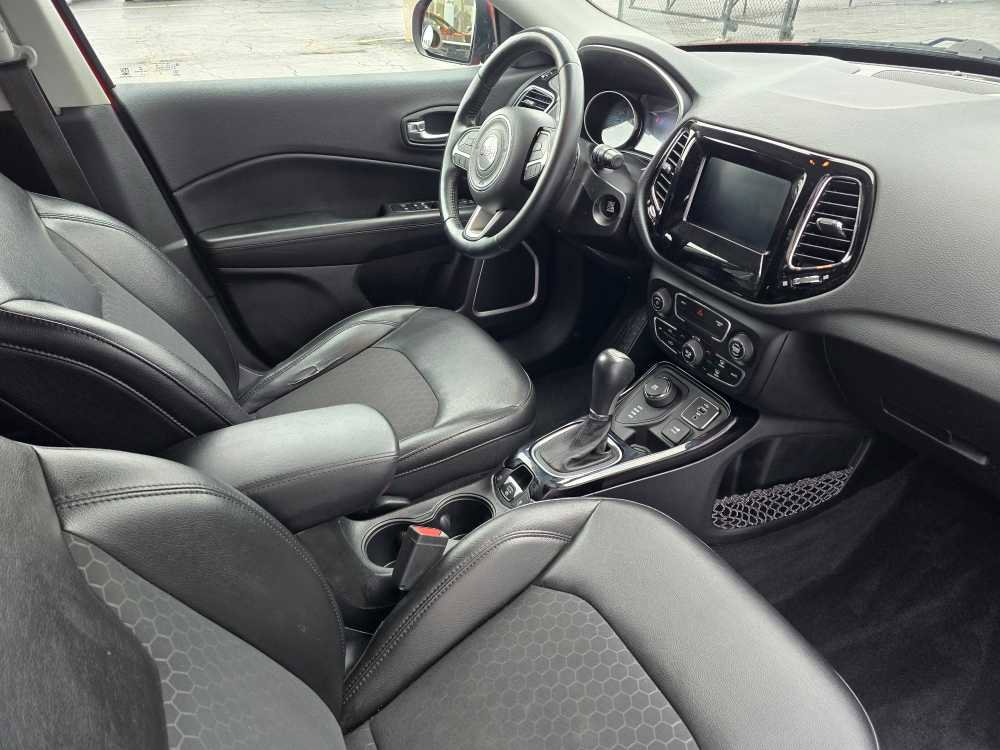 Used 2018 Jeep Compass Latitude w/ Popular Equipment Group image 21