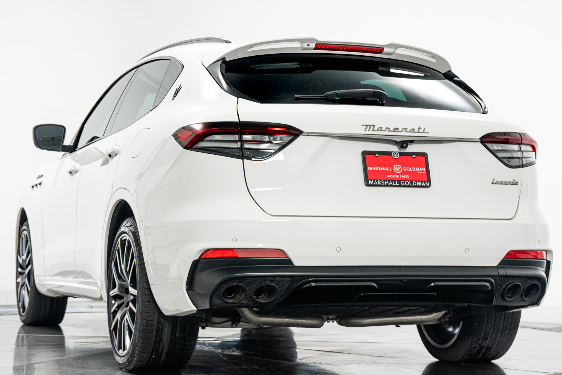 Used 2022 Maserati Levante Modena image 7