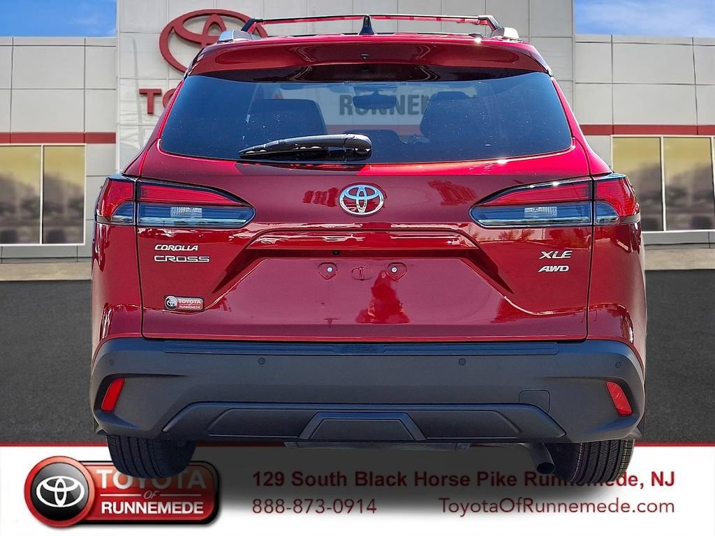 Certified 2025 Toyota Corolla Cross XLE w/ Convenience Package AWD/4WD image 5
