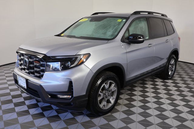 Used 2023 Honda Passport TrailSport image 4