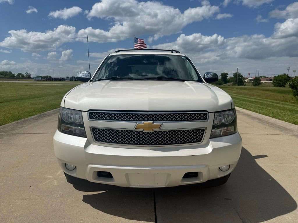 Used 2013 Chevrolet Avalanche LTZ AWD/4WD image 7