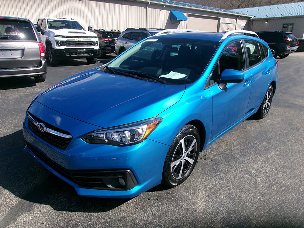 Used 2023 Subaru Impreza 2.0i Premium AWD/4WD image 1