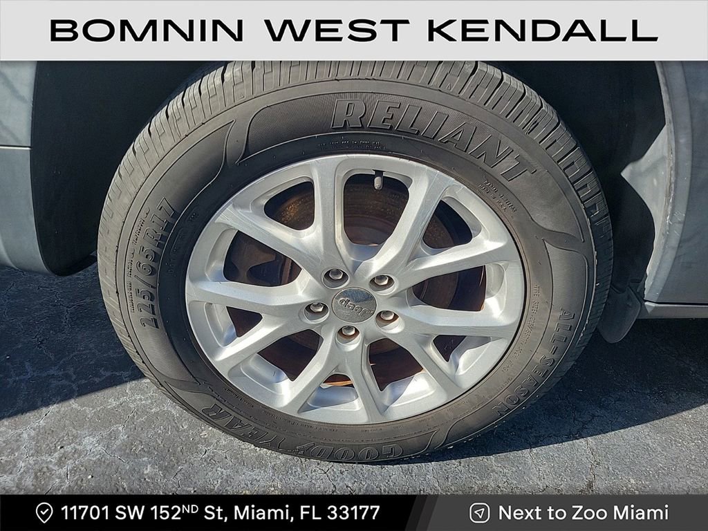 Used 2016 Jeep Cherokee Latitude w/ Trailer Tow Group image 5