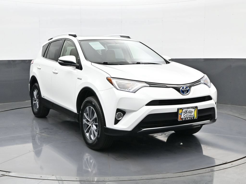 Used 2016 Toyota RAV4 XLE AWD/4WD image 3