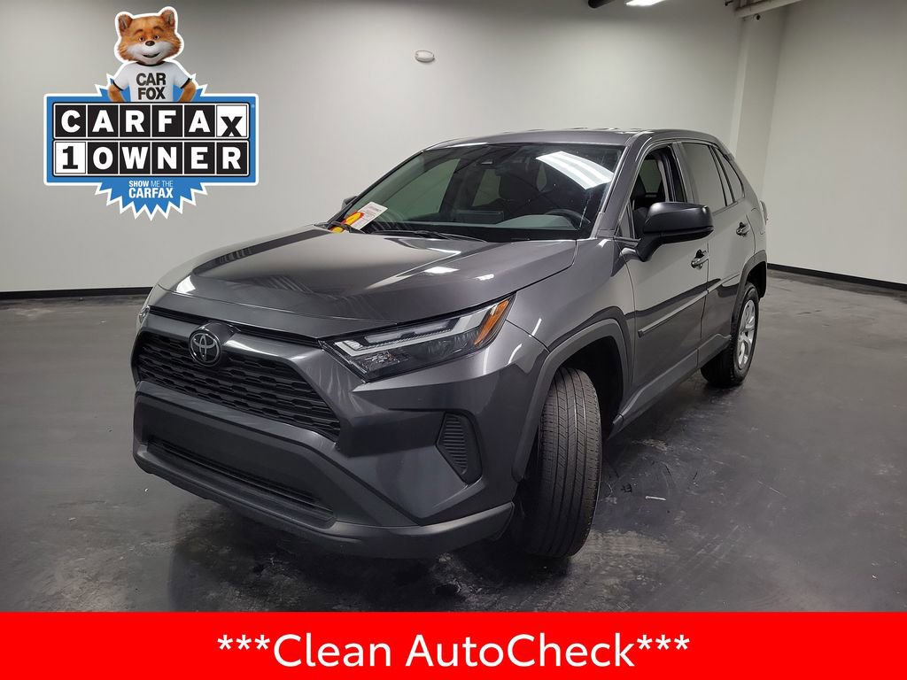 Used 2023 Toyota RAV4 LE image 4