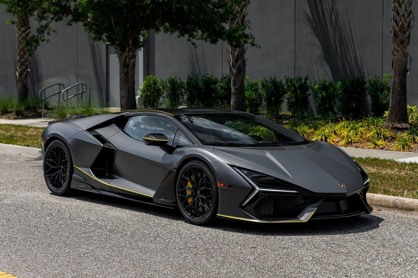 Used 2025 Lamborghini Revuelto