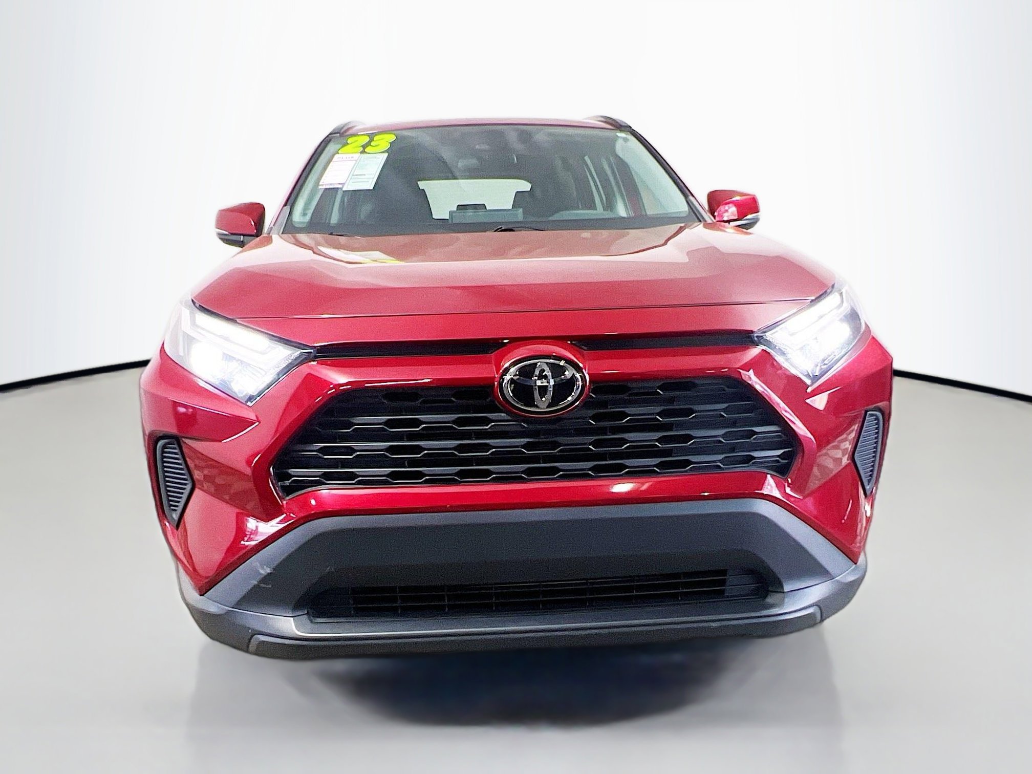 Used 2023 Toyota RAV4 XLE w/ Convenience Package image 11