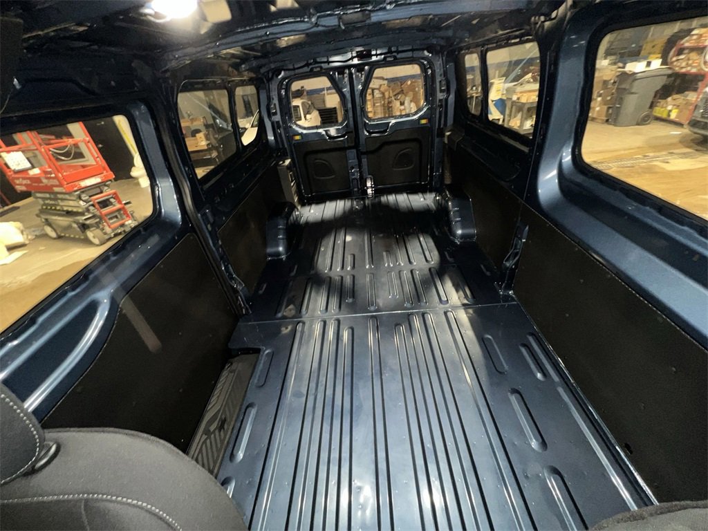 Used 2024 Ford E-Transit Base image 26