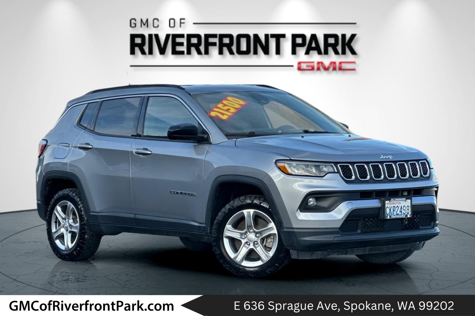 Used 2024 Jeep Compass Latitude image 1