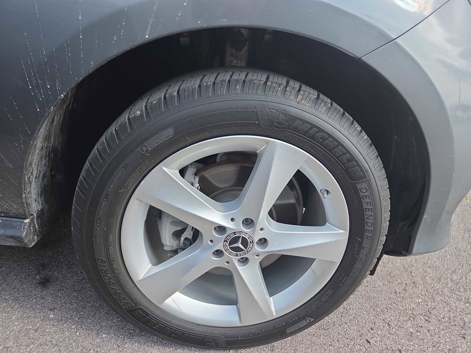 Used 2018 Mercedes-Benz GLE 350 4MATIC image 2