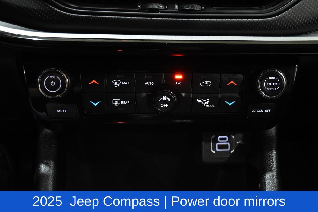 Used 2025 Jeep Compass Trailhawk AWD/4WD image 20