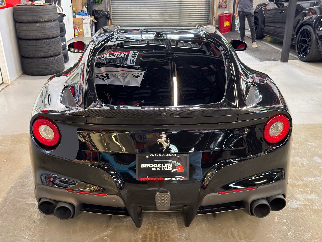 Used 2013 Ferrari F12 Berlinetta RWD image 8