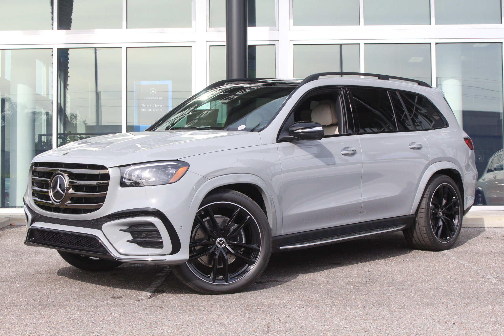 New 2026 Mercedes-Benz GLS 580 4MATIC image 2