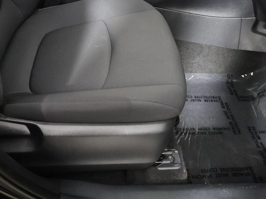 Used 2023 Toyota Corolla Cross LE FWD image 29
