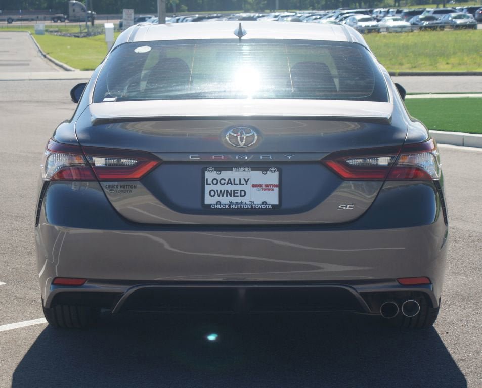 Used 2023 Toyota Camry SE w/ Audio Upgrade Package FWD image 3