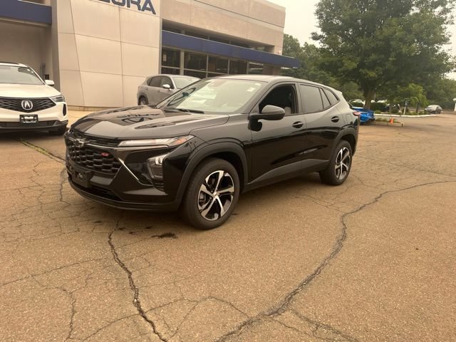 Used 2024 Chevrolet Trax RS w/ Driver Confidence Package FWD image 32