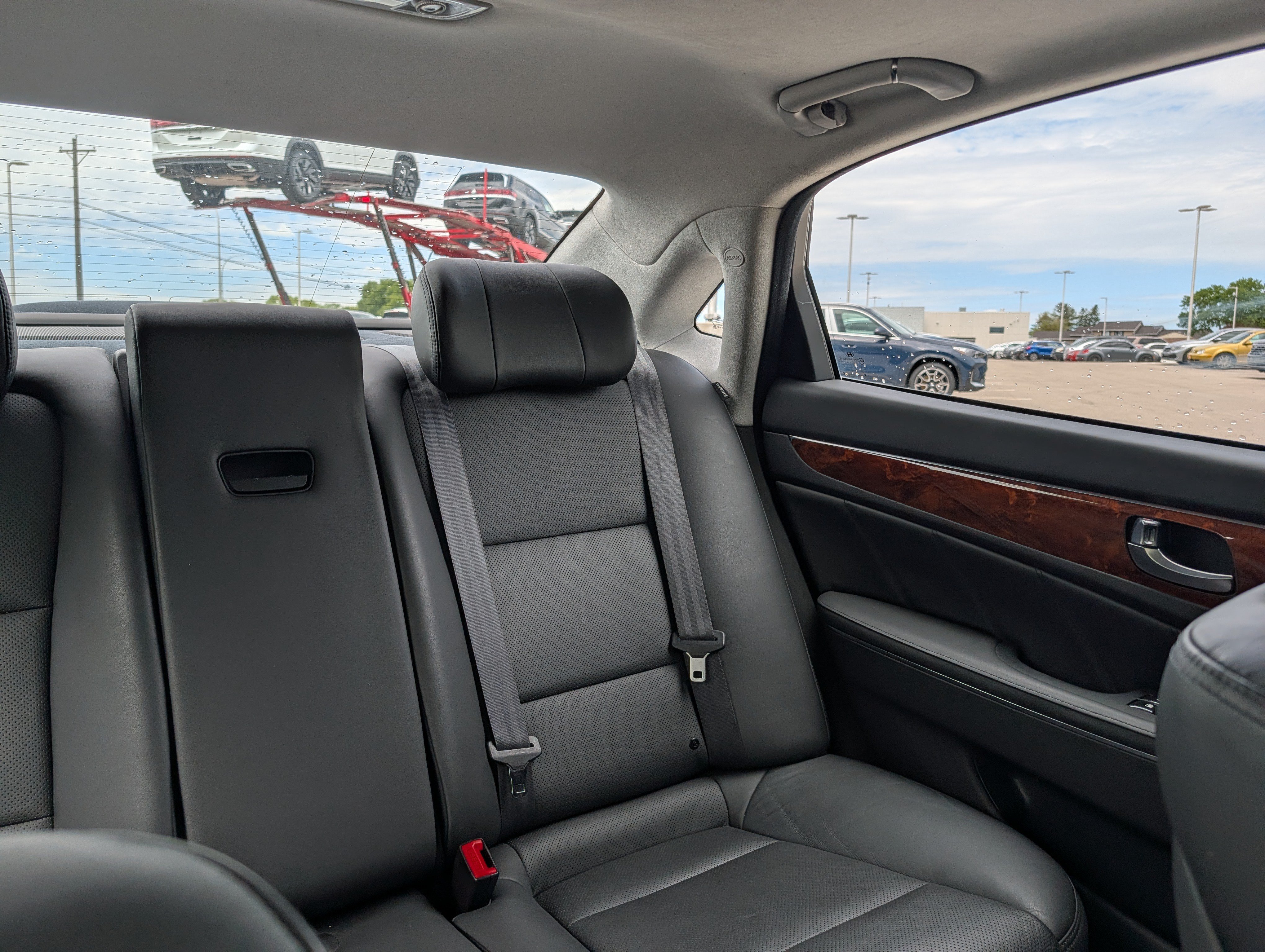 Used 2014 Hyundai Equus Signature RWD image 14