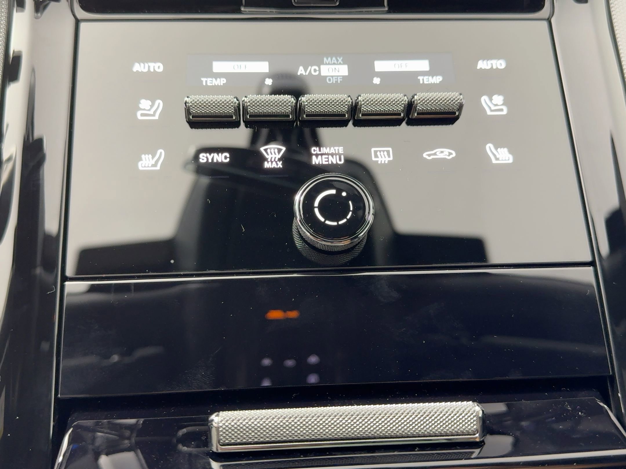 Used 2026 Porsche Panamera image 19