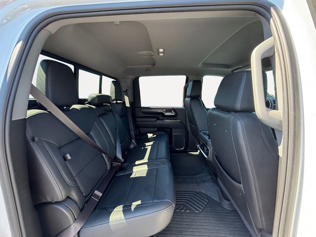 Used 2024 Chevrolet Silverado 2500 LTZ w/ LTZ Convenience Package image 11