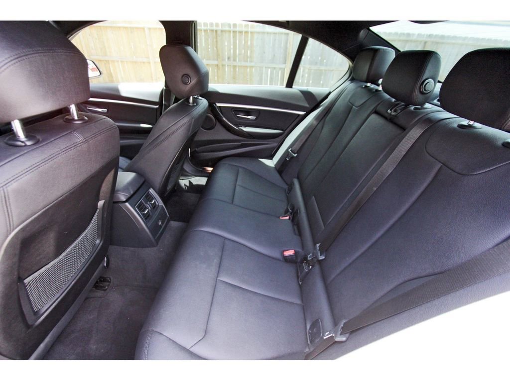 Used 2017 BMW 330e image 14