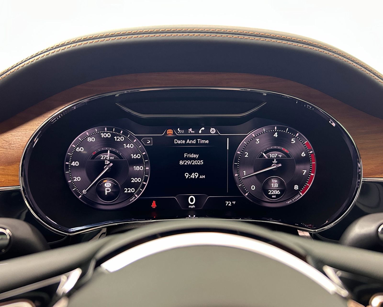 Used 2024 Bentley Continental GT V8 image 27