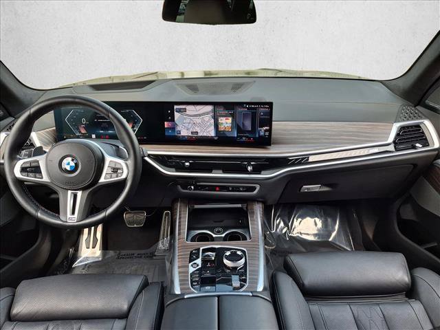Used 2023 BMW X7 M60i w/ Executive Package AWD/4WD image 19
