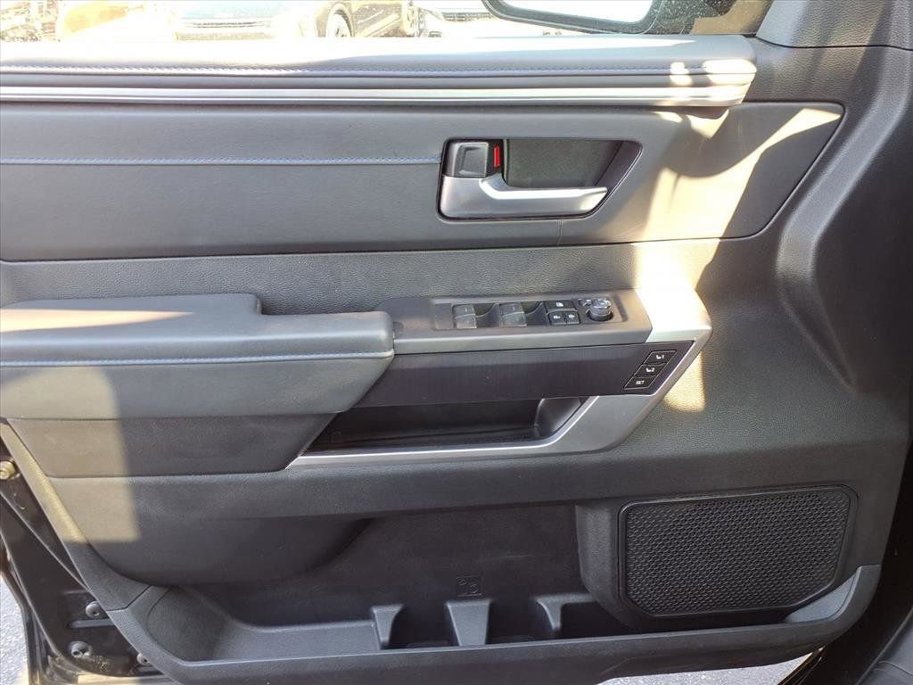 Used 2023 Toyota Tundra Platinum image 21