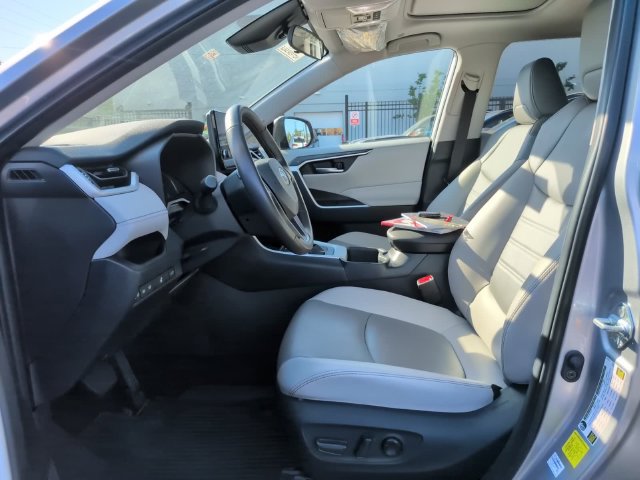 Used 2025 Toyota RAV4 XLE Premium w/ Weather Package AWD/4WD image 13