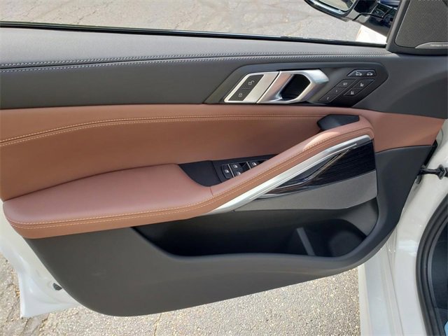 New 2026 BMW X6 xDrive40i image 12