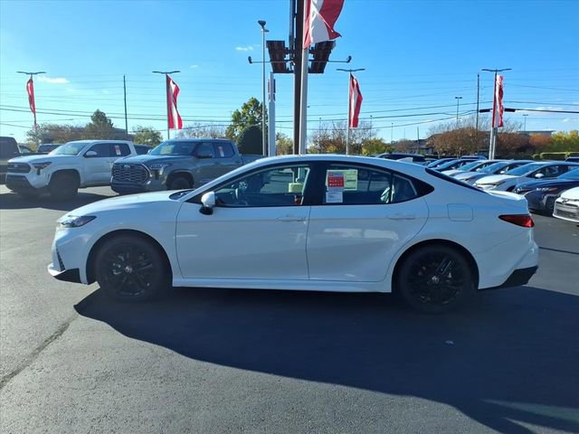 New 2026 Toyota Camry SE image 7