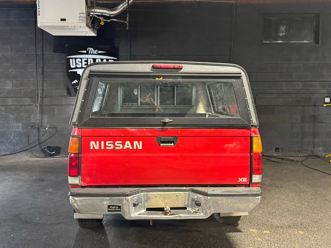 Used 1994 Nissan Pickup XE AWD/4WD image 5