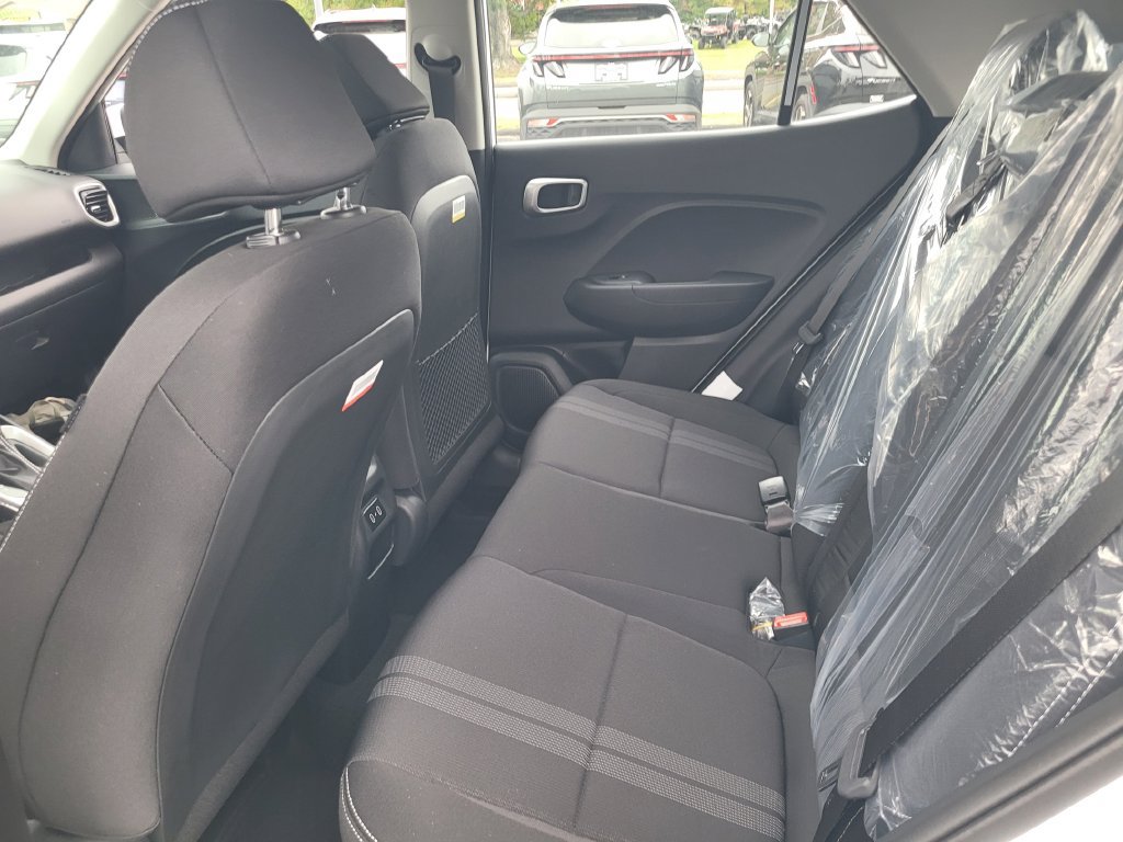 New 2026 Hyundai Venue SEL FWD image 27