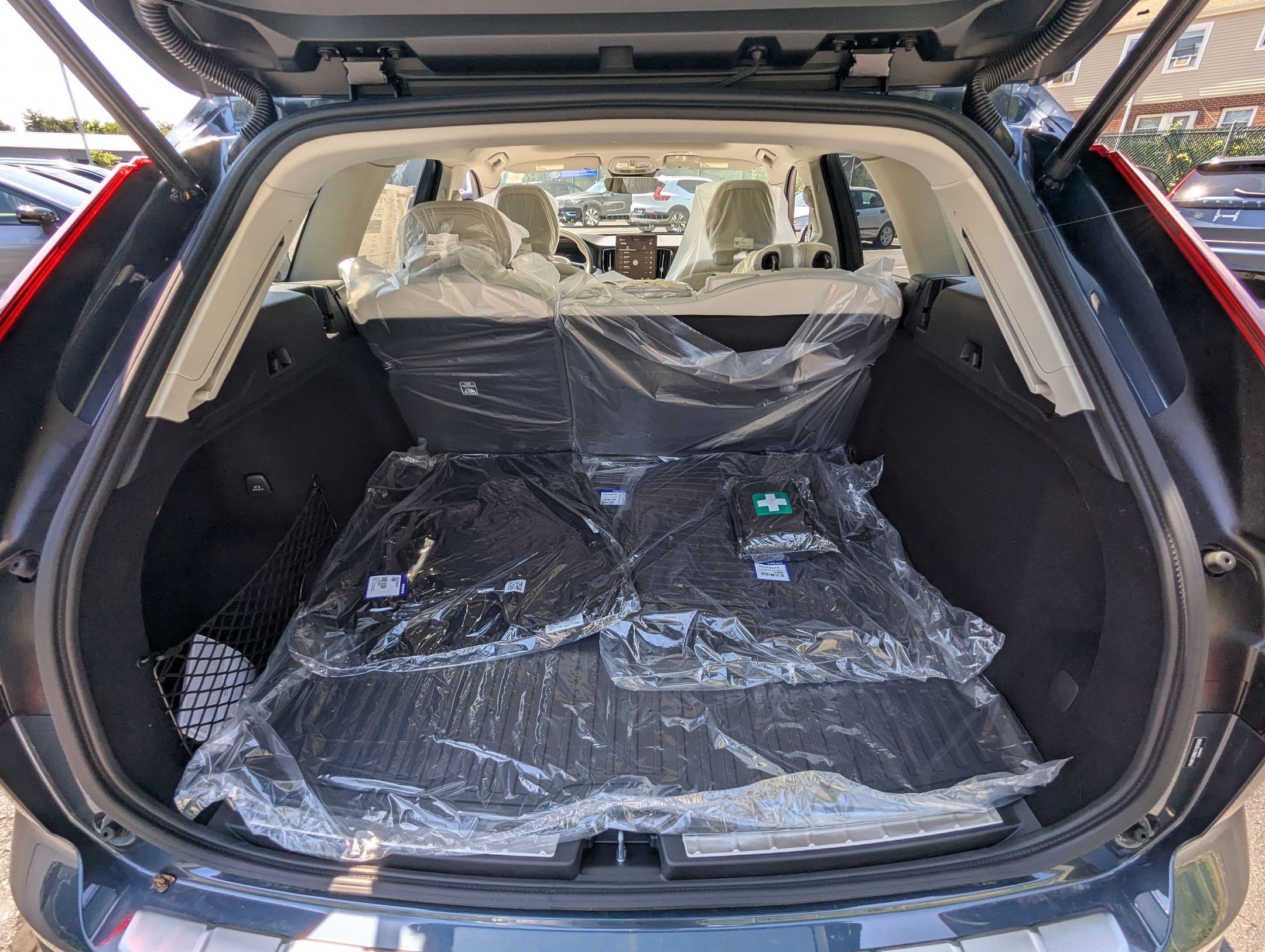 New 2026 Volvo XC60 B5 Ultra w/ Protection Package Premier image 20