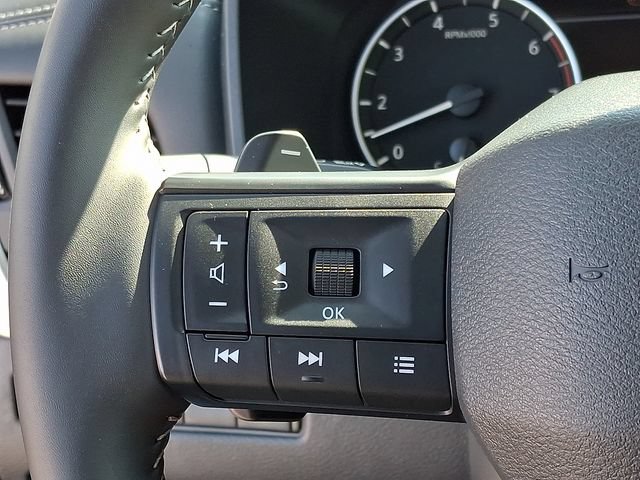 Certified 2026 Nissan Rogue SV FWD image 20