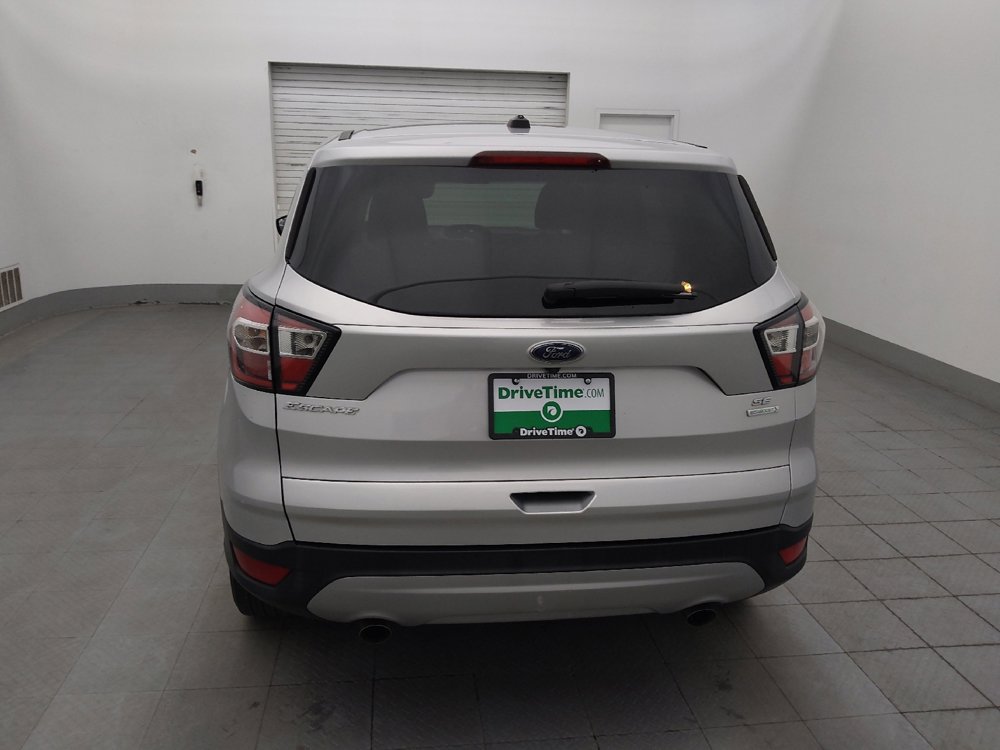 Used 2017 Ford Escape SE image 6