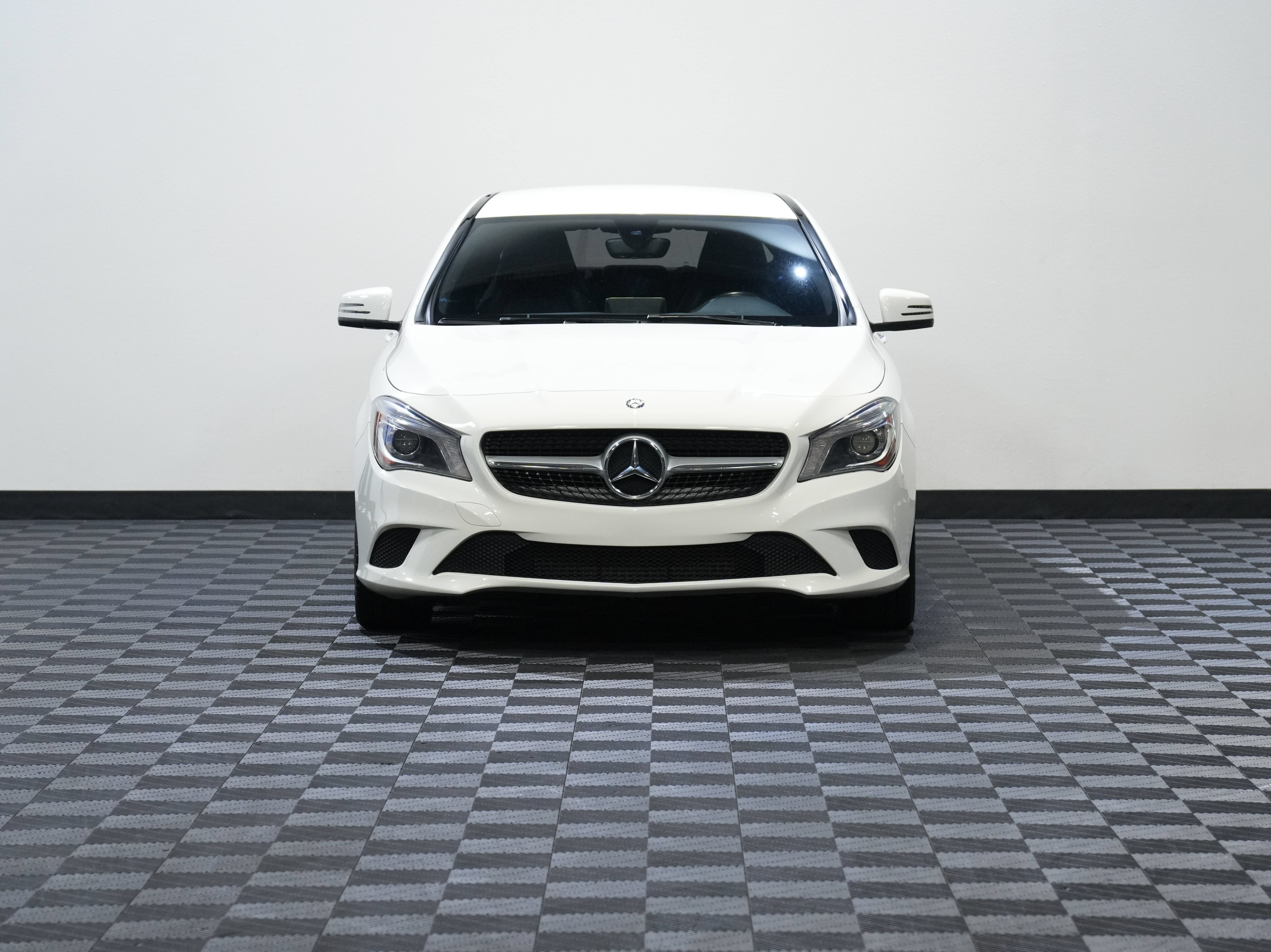 Used 2015 Mercedes-Benz CLA 250 image 4