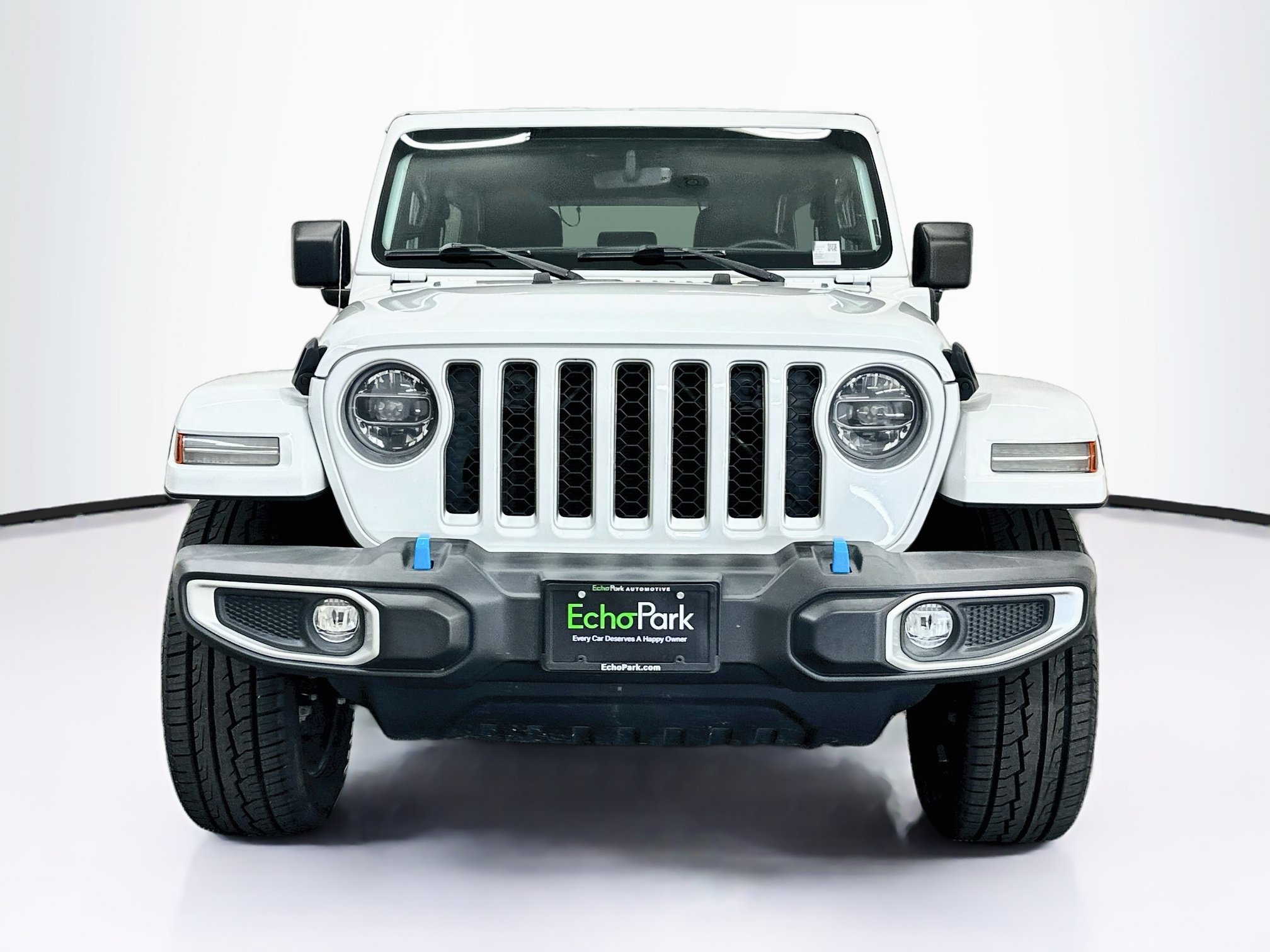 Used 2022 Jeep Wrangler Unlimited Sahara AWD/4WD image 2