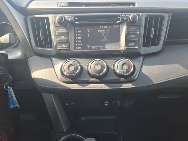 Used 2016 Toyota RAV4 LE AWD/4WD image 27