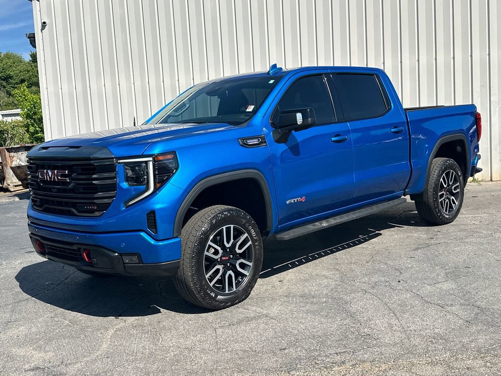 Used 2023 GMC Sierra 1500 AT4 w/ AT4 Premium Package AWD/4WD image 2