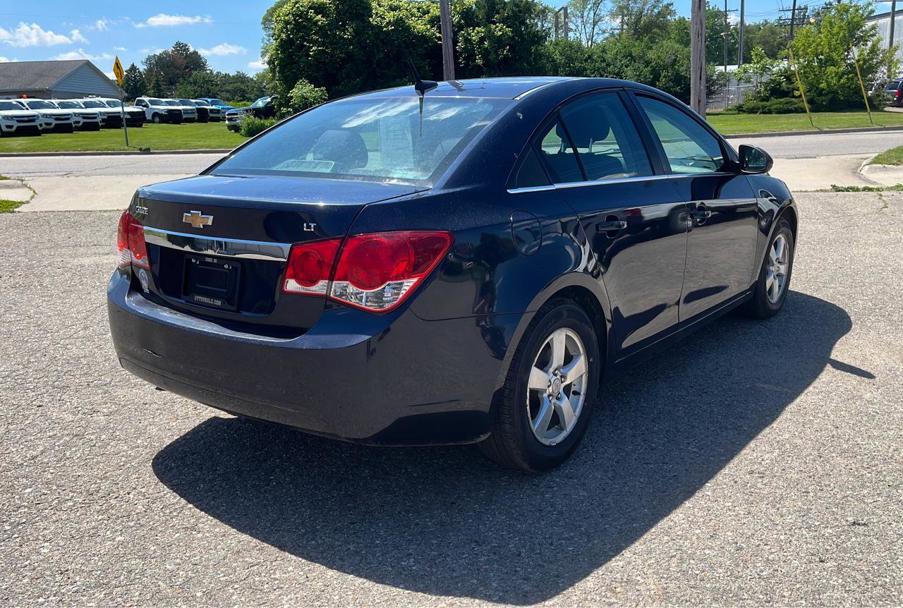Used 2014 Chevrolet Cruze LT FWD image 4