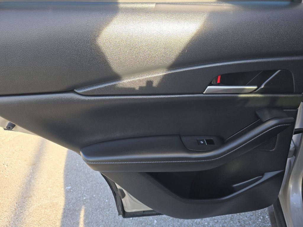 Used 2022 MAZDA CX-30 AWD 2.5 S w/ Select Package image 17