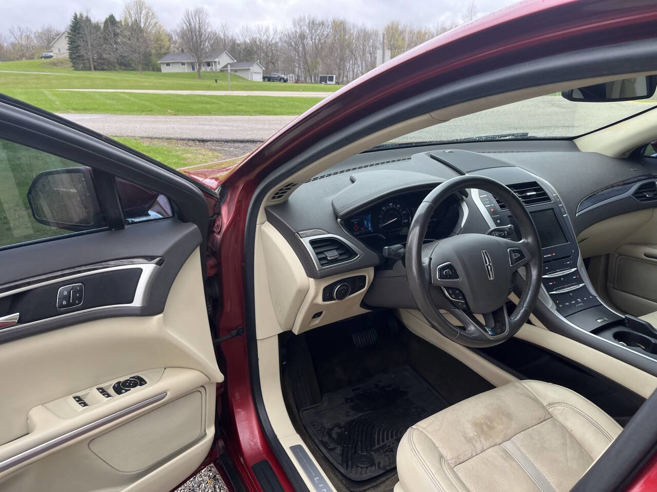 Used 2015 Lincoln MKZ Hybrid w/ Equipment Group 202A Reserve FWD image 11